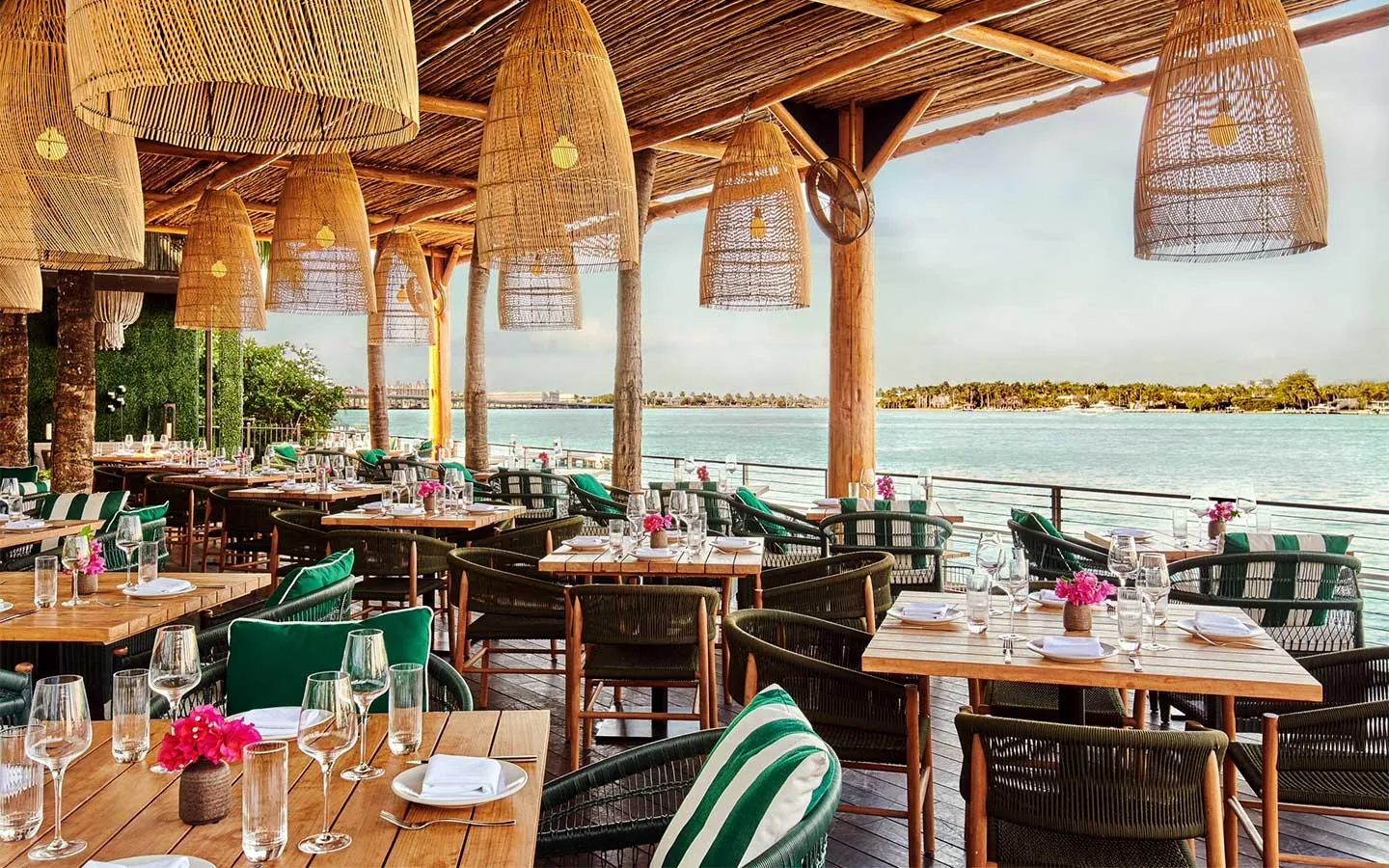 miami-beach-restaurant-baia-beach-club-n10