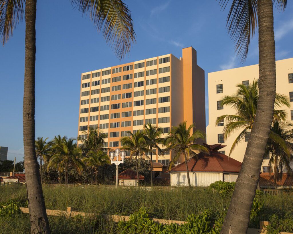 HOLLYWOOD BEACH TOWER