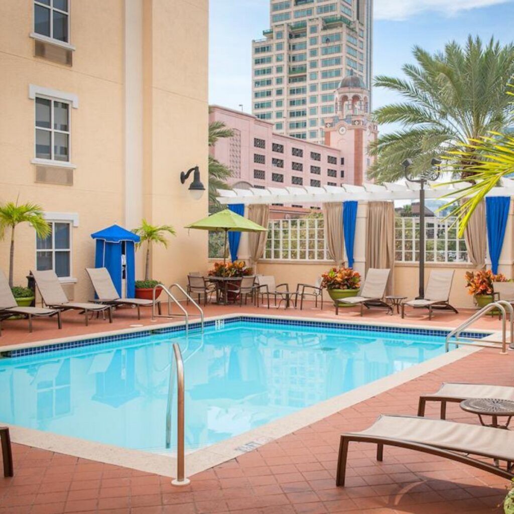 Hampton Inn & Suites St. Petersburg/Downtown
