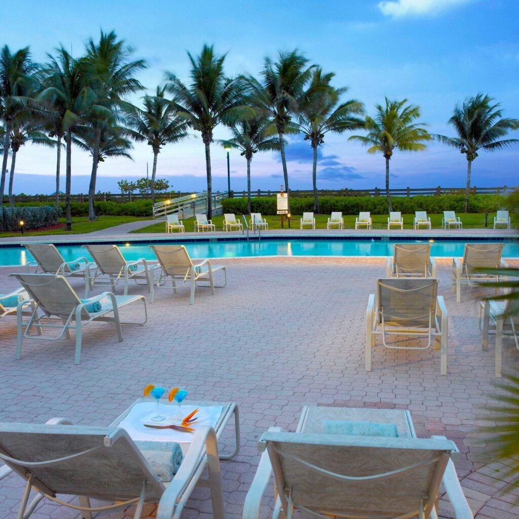 Holiday Inn Miami Beach-Oceanfront, an IHG Hotel