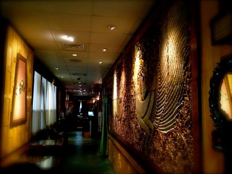 Thai House II Restaurant & Sushi Bar