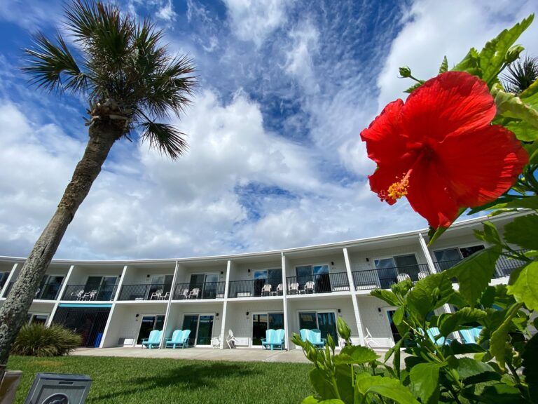 Seahorse Oceanfront Inn
