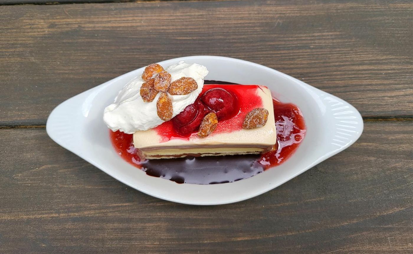 332976118_3389408438052729_4384340158012834758_n