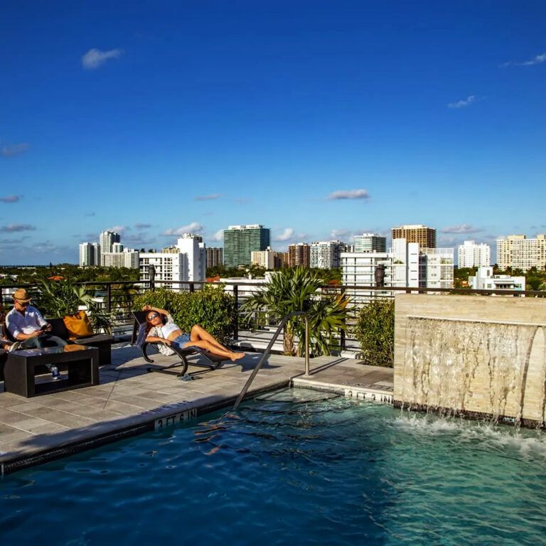 Modern Residences by Bay Breeze