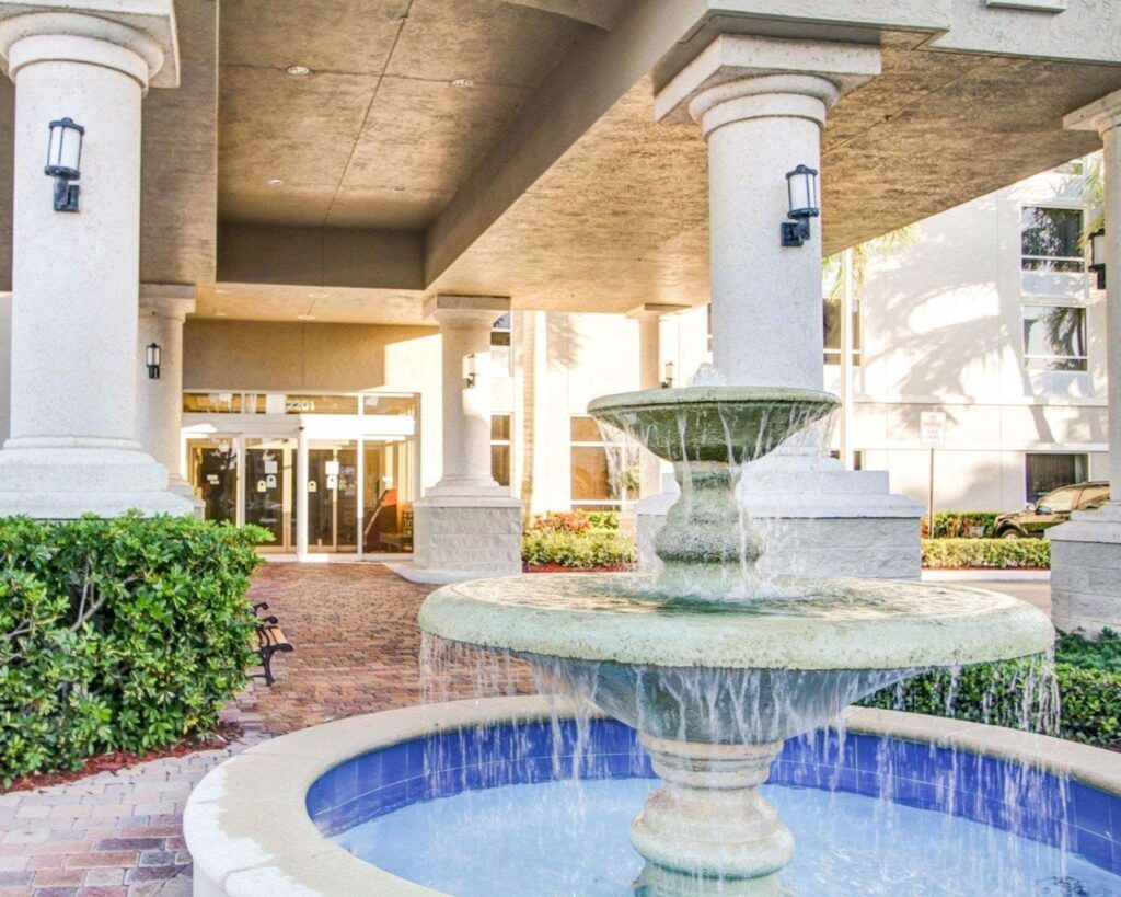 Comfort Suites Weston – Sawgrass Mills South