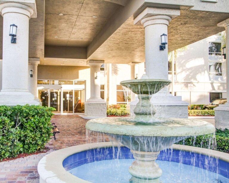 Comfort Suites Weston – Sawgrass Mills South