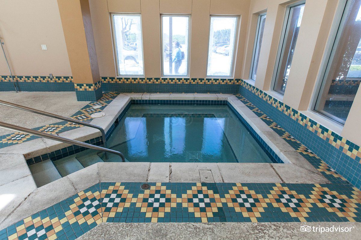 jacuzzi--v12479365