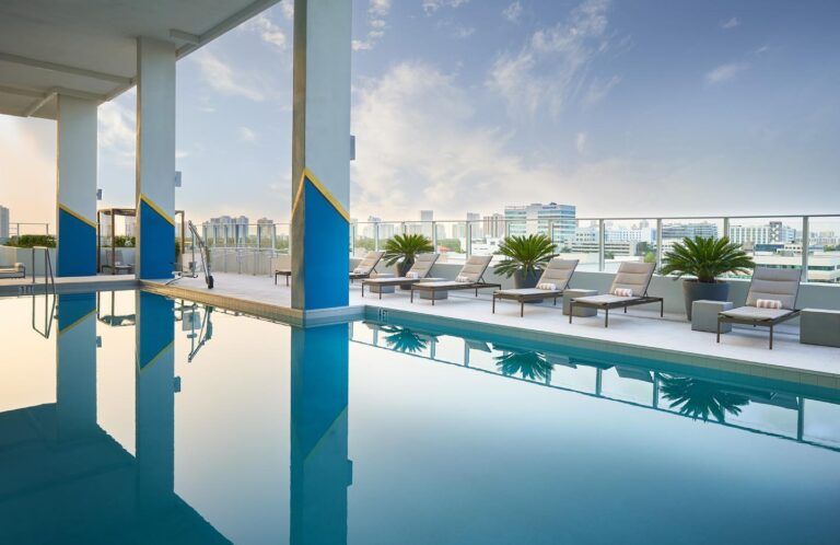 SERENA Hotel Aventura Miami, Tapestry Collection by Hilton
