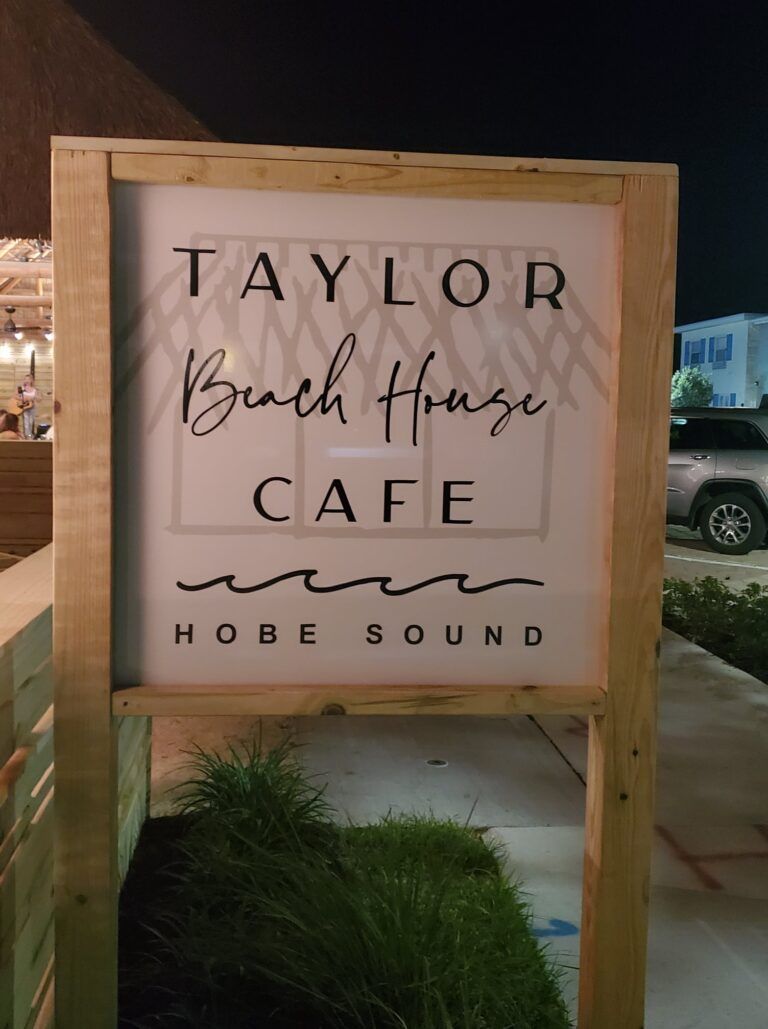 Taylor Beach House Cafe