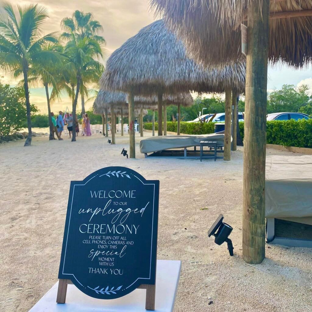 TIKI BAR