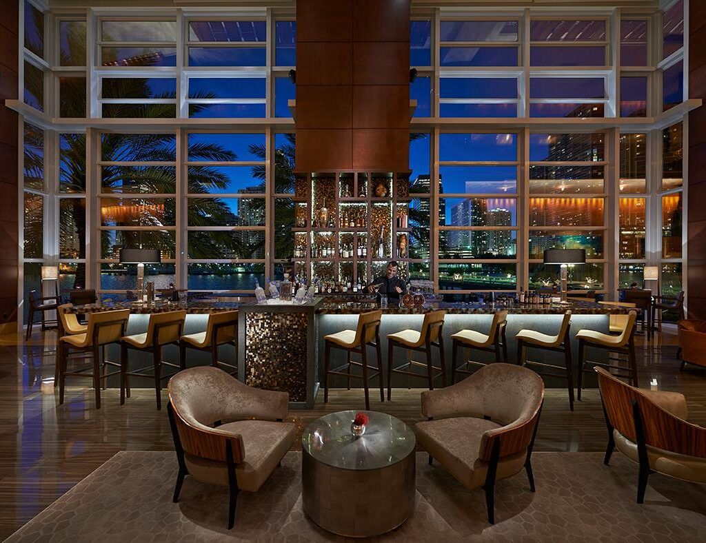 MO Bar & Lounge
