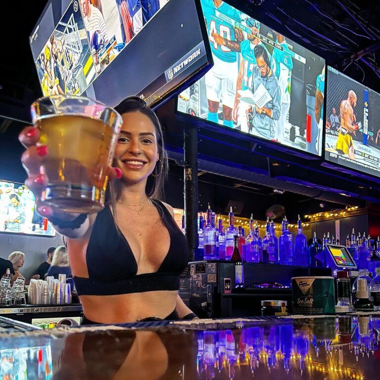 FL’s Bar & Lounge