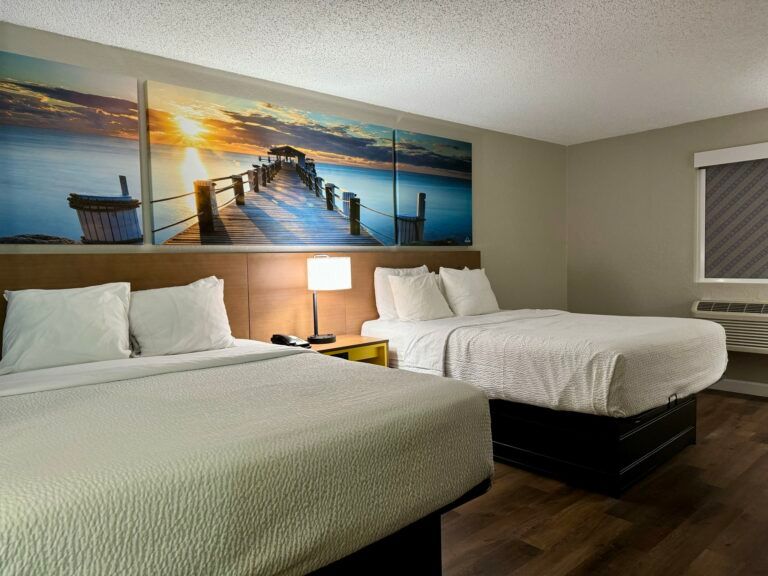 Days Inn by Wyndham Sarasota Bay