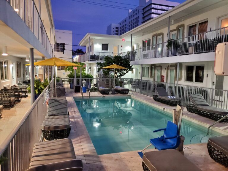 Waterside Hotel