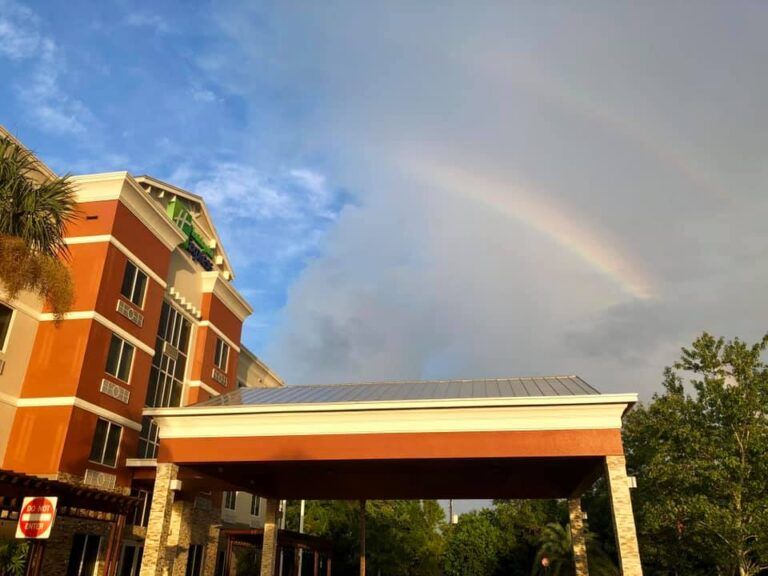 Holiday Inn Express & Suites Palm Bay, an IHG Hotel
